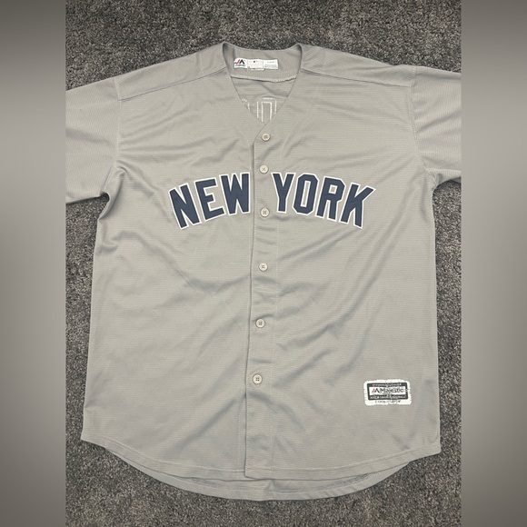 New York Yankees Aaron Judge 99 Majestic Jersey Mens Size XL Gray MLB Stitched - Picture 2 of 9